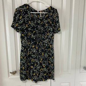 NWT Black Floral Free People Jumpsuit Skorts. Size 6. Non smoking home.